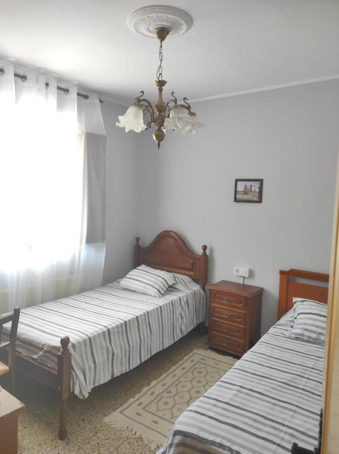 Casa Familiar Con Finca Privada مْبيفيرو المظهر الخارجي الصورة